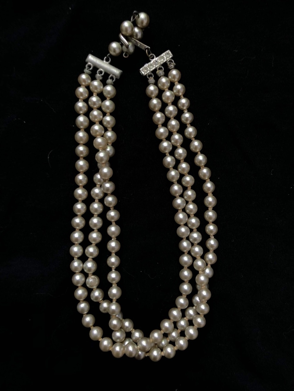 Classic Triple-Strand Faux Silvery Pearl Necklace - VINTAGE EVCO